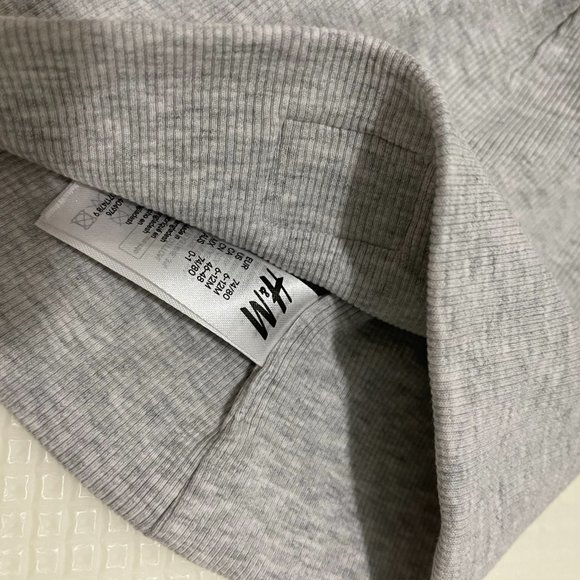 H&M Ribbed Jersey Hat - Picture 3 of 3